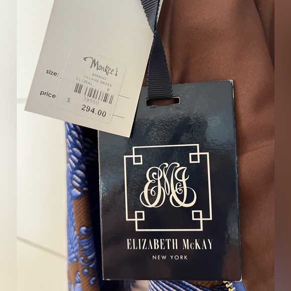 Elizabeth McKay, Village Dress, size 6 - Picture 5 of 6